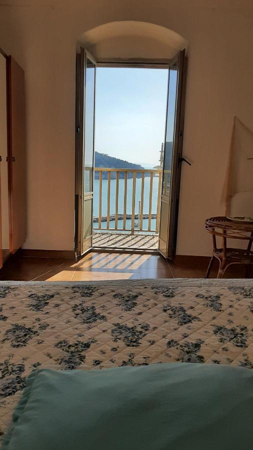 Due Balconi Apartment Пешичи Екстериор снимка
